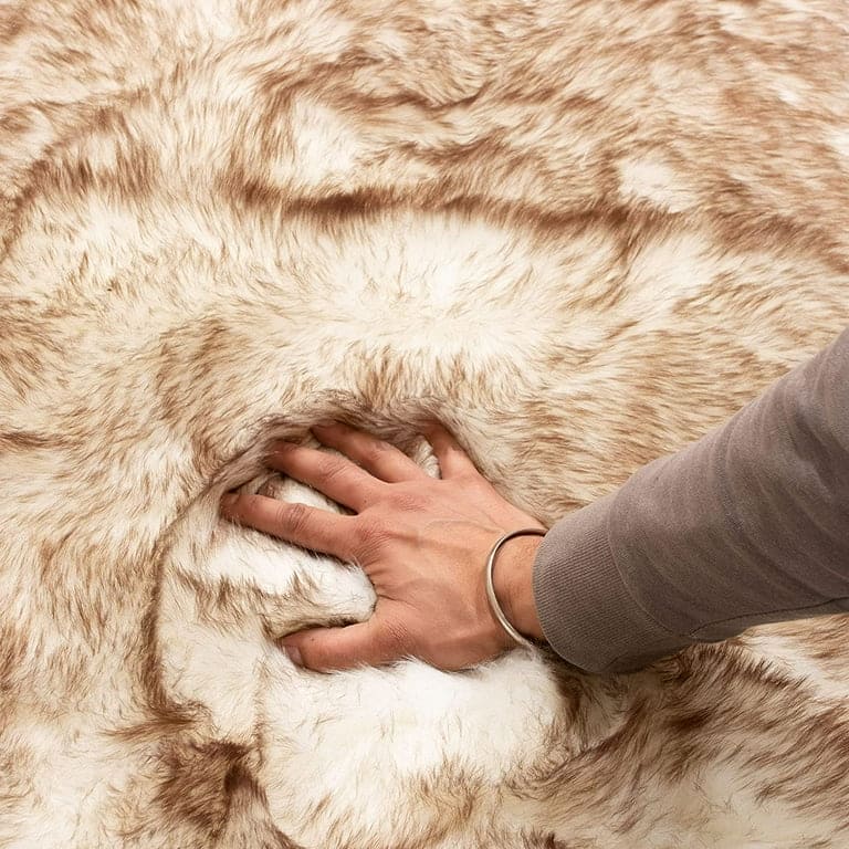 Brown & White Round Fur 4X4 FT