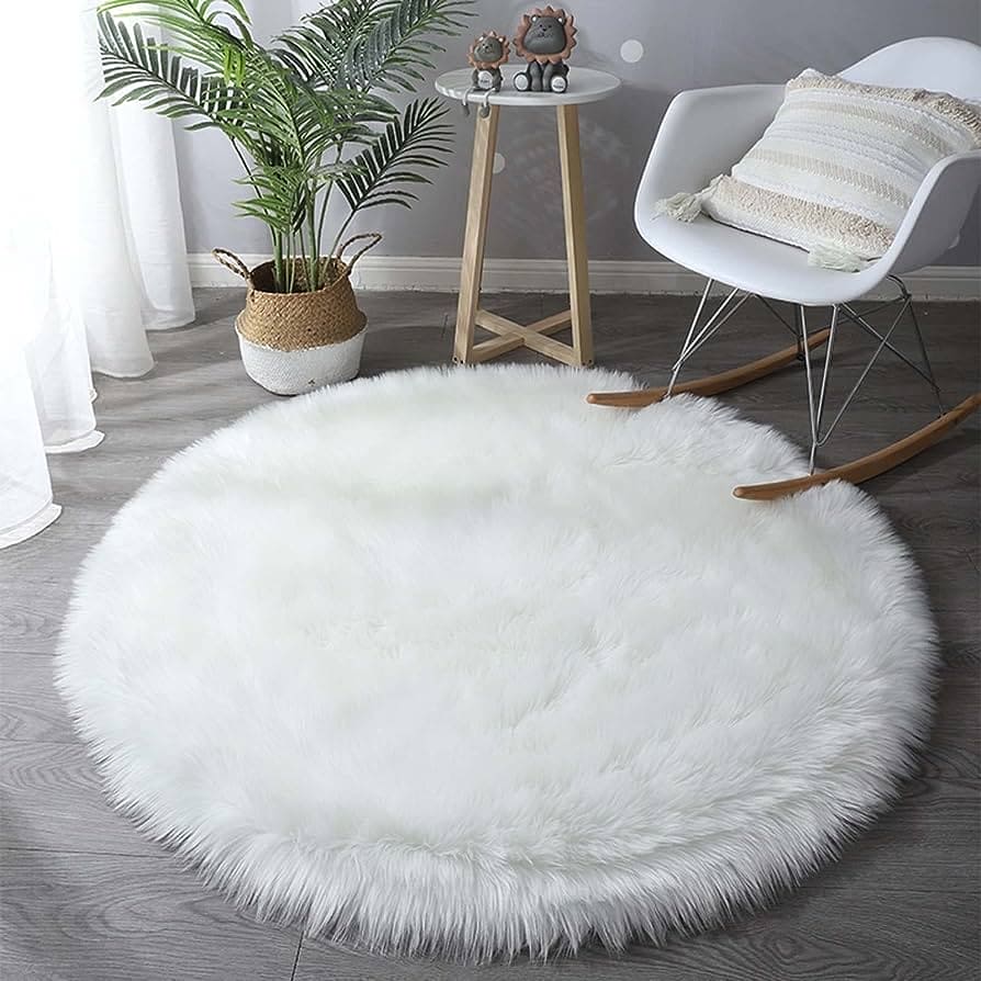 White Round Fur 4X4 FT