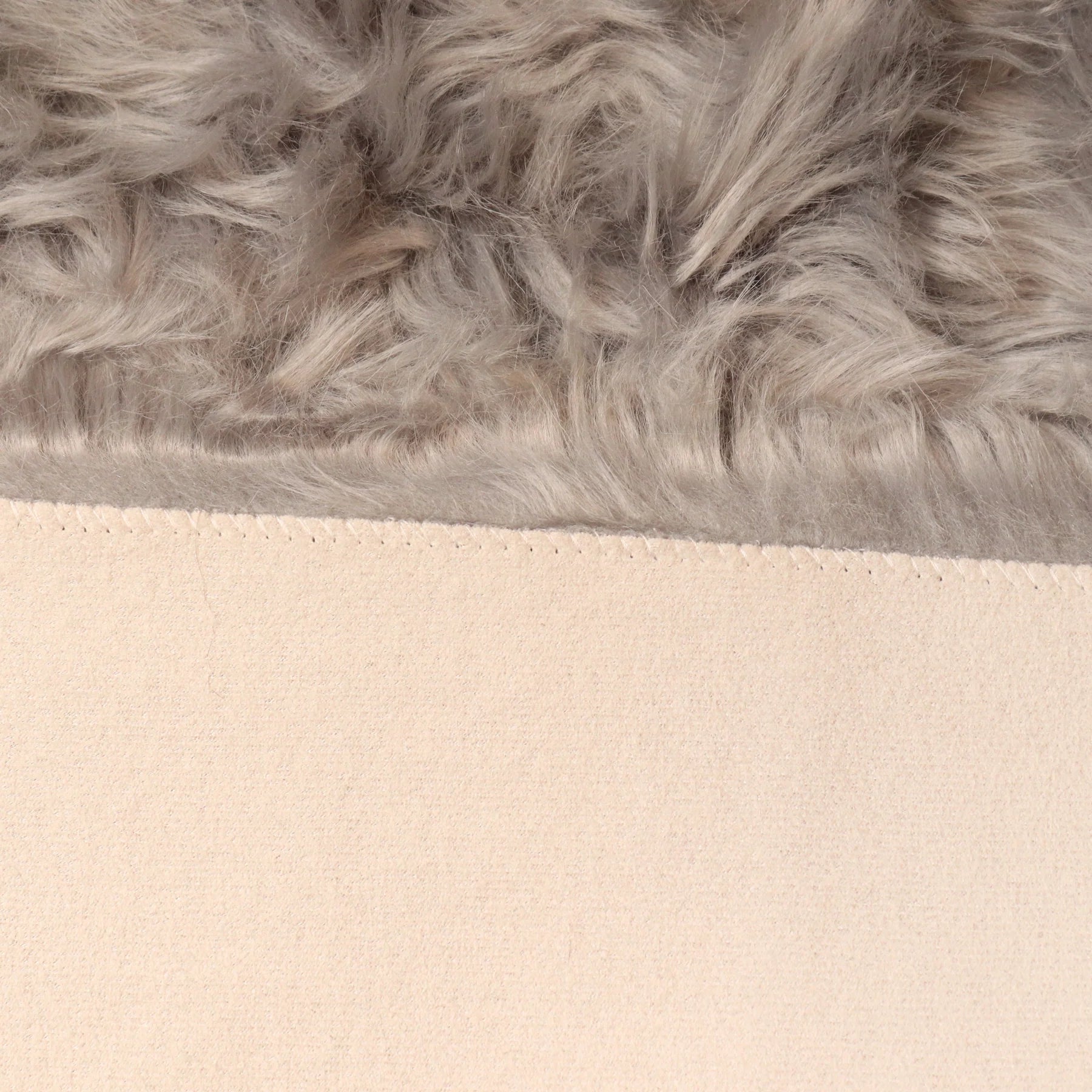 Grey Round Fur 4X4 FT