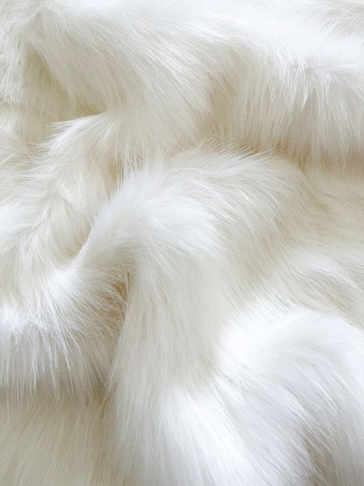 White Round Fur 4X4 FT